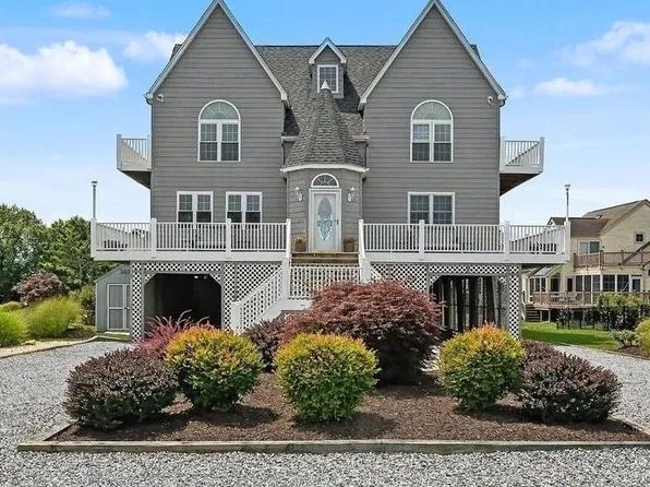 38884 Cove Ct, Ocean View, DE 19970