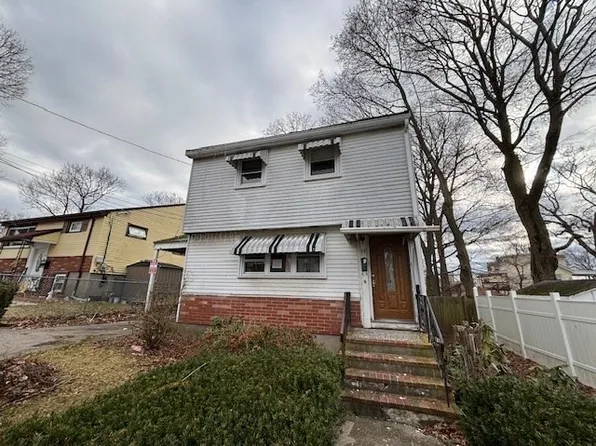 11 French St, Mattapan, MA 02126