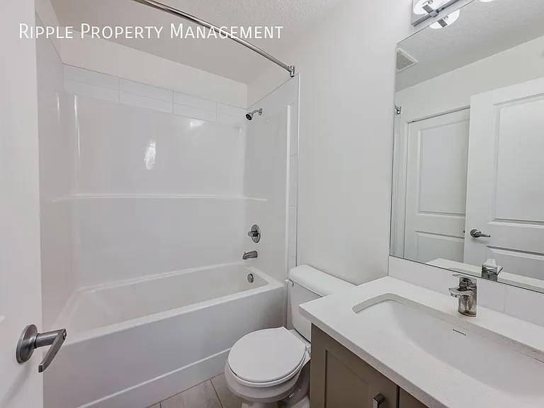 30 Mahogany Mews SE #419 — Photo 16