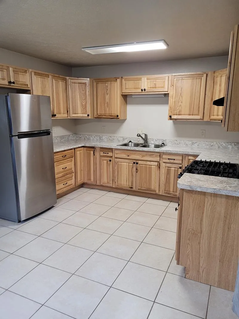 2 bed, 850 sqft, $1,315 — Photo 1