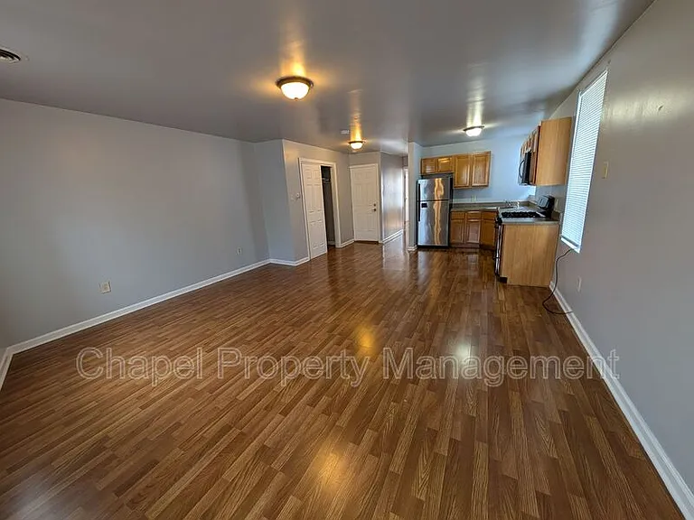 1346 N 27th St #3 — Photo 8