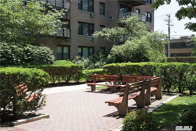 1st image of 3 Birchwood Ct APT 4E
