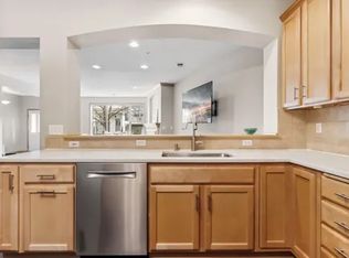 8056 Golden Valley Rd, Golden Valley, MN 55427