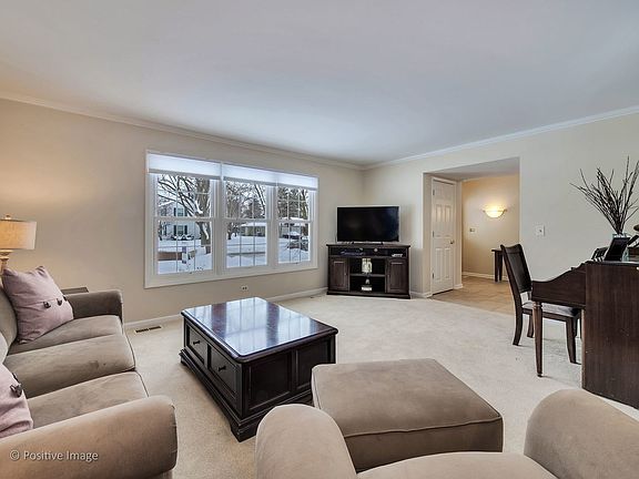 3rd image of 2S516 Ashley Dr