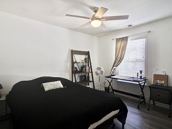5th image of 477 N Oceana Blvd