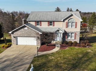 102 Rockland Dr, Pittsburgh, PA 15239