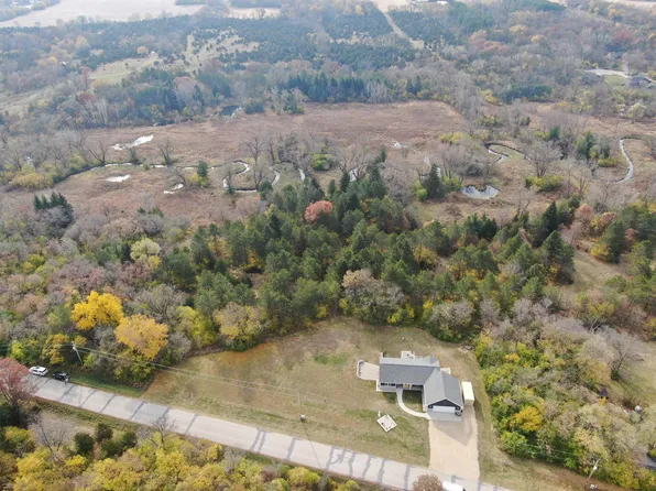 N3125 Tomlinson Rd, Poynette, WI 53955
