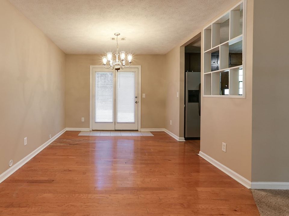 1st image of 1019 Olde Hinge Way