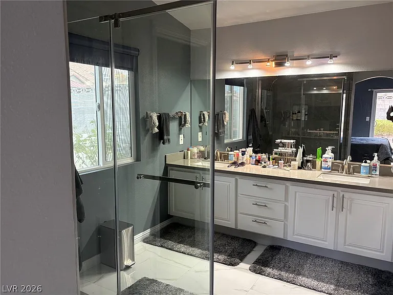 4402 Cassandra Dr — Photo 14