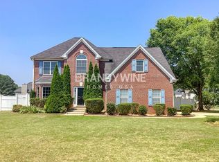 160 Palisade Point Dr, Ellenwood, GA 30294