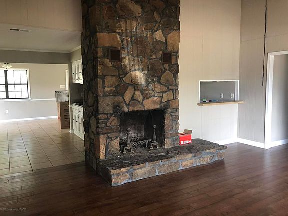 2nd image of 5696 Dover Dr