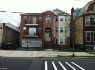 141 S 6th St #1, Newark, NJ 07103