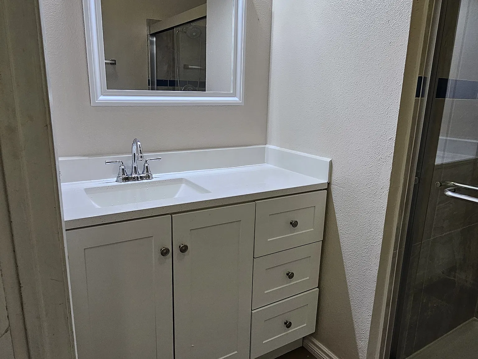 10905 Sabre Hill Dr — Photo 2