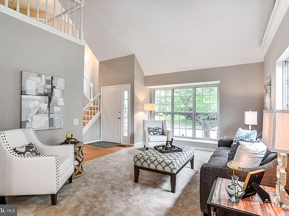 4th image of 4011 Blue Slate Dr
