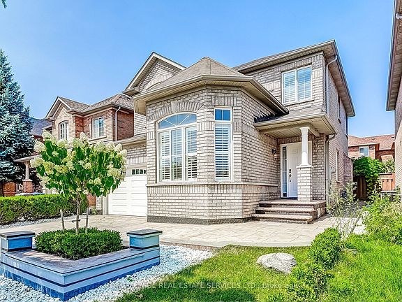 3rd image of 3285 McDowell Dr