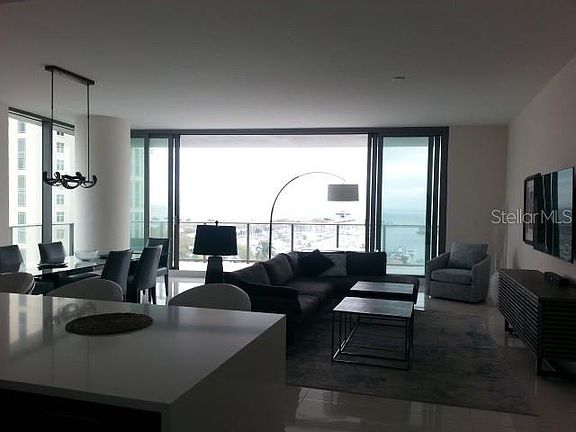 5th image of 100 1st Ave N #905