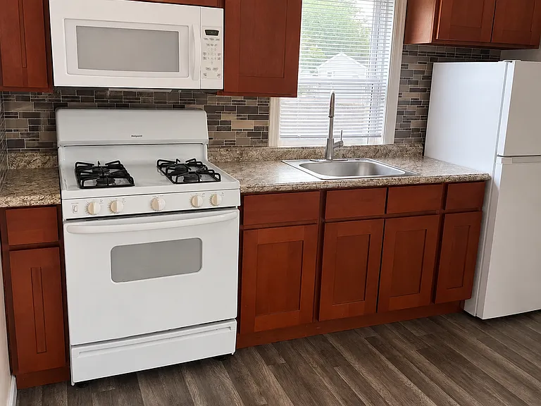 171 Nassau Blvd #1L — Photo 3