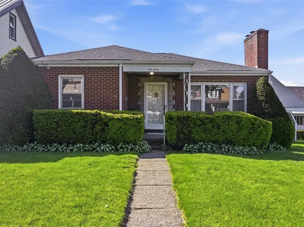 1060 Pacific Ave, Brackenridge, PA 15014