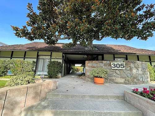 305 California Blvd Photo 1