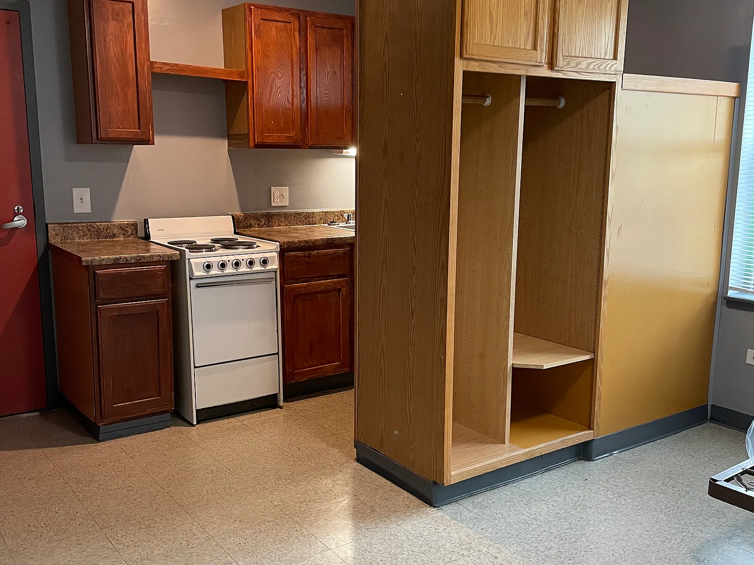 South Loop Apartments — Photo 1