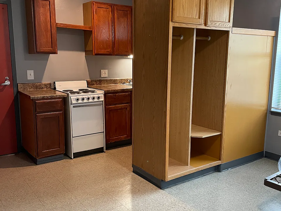 South Loop Apartments