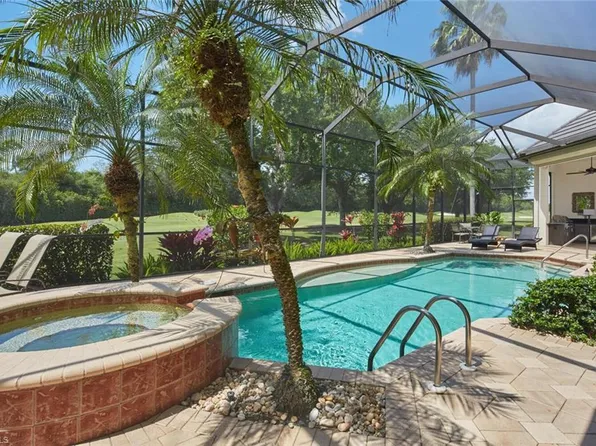 1707 Persimmon DR, NAPLES, FL 34109