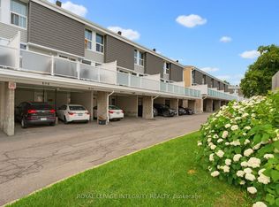 3415 Uplands Dr #36, Ottawa, ON K1V 9N4