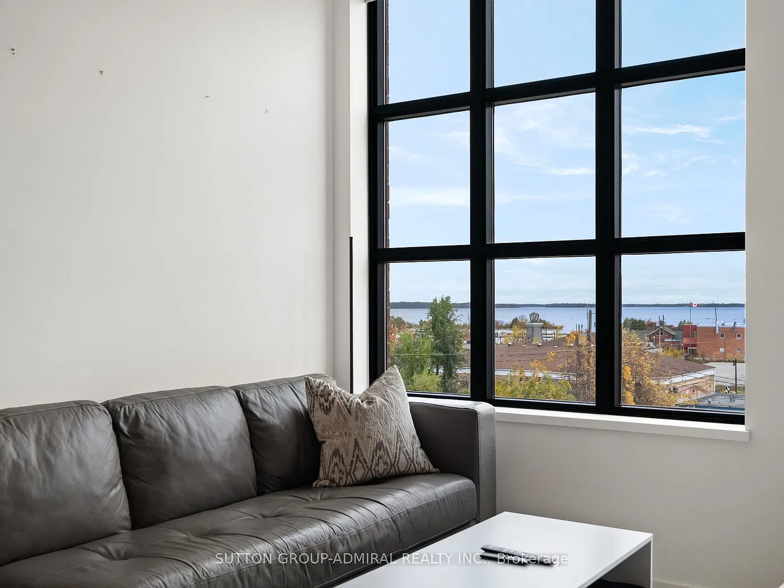 2 bed, $2,500 — Photo 4