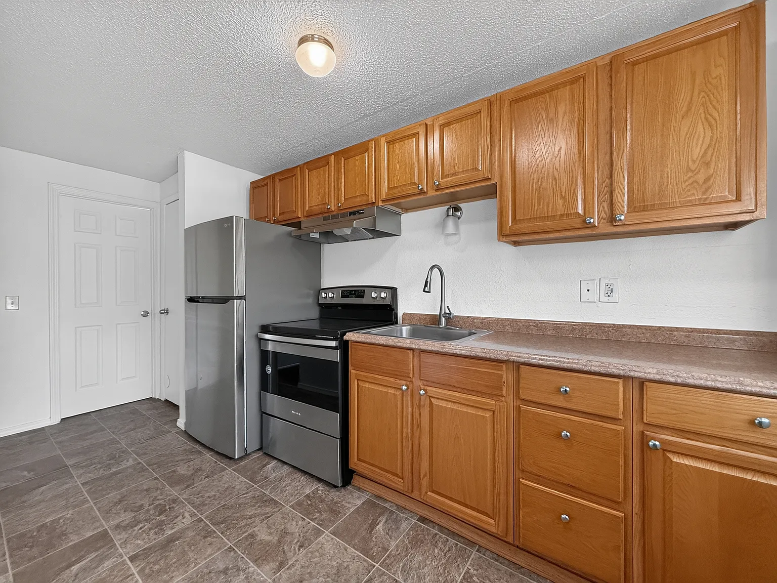 748 Old Pacific Highway SE, Olympia - A — Photo 2