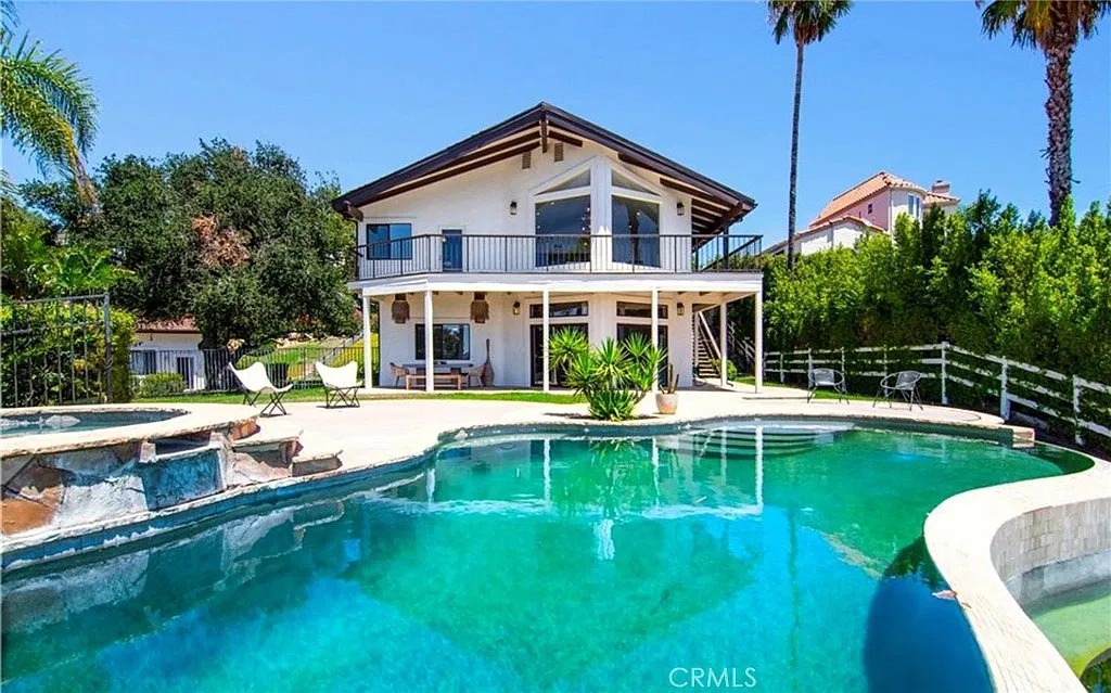 6 bed, 5.5 bath, 4734 sqft, $14,000 — Photo 4