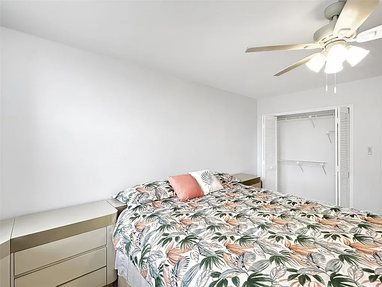 3505 Oaks Way #310 — Photo 13