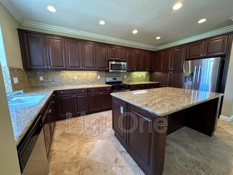 8524 E Kendra Loop — Photo 2