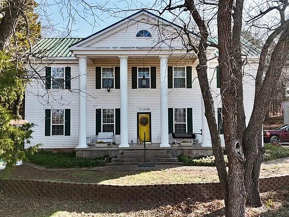 2nd image of 16285 S Maple Rd