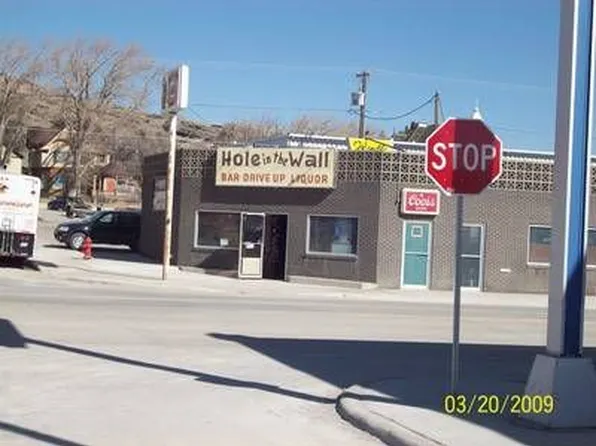 621 W Spruce St, Rawlins, WY 82301