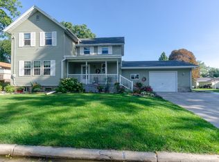 1108 Doris St, Watertown, WI 53098
