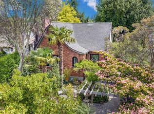 7018 Earl Ave NW, Seattle, WA 98117