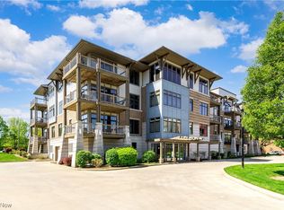 1403 Copper Trce APT 205, Cleveland Heights, OH