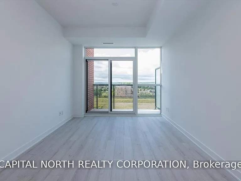 681 Yonge St #616 — Photo 7