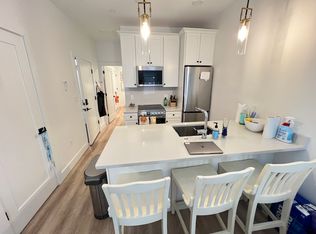 27 Sheafe St #8, Boston, MA 02113