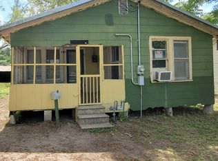 307 N Rogers St, Hallettsville, TX 77964
