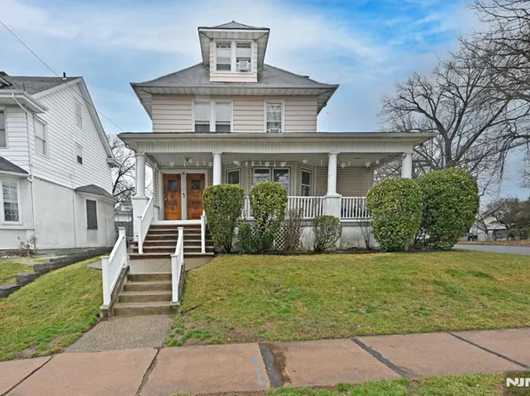 41 De Mott Ave, Clifton, NJ 07011