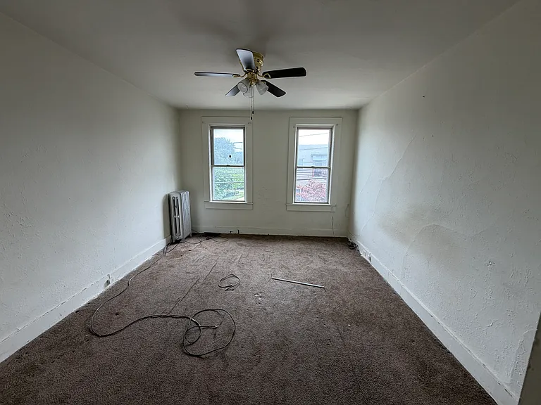 202 S Main St — Photo 4