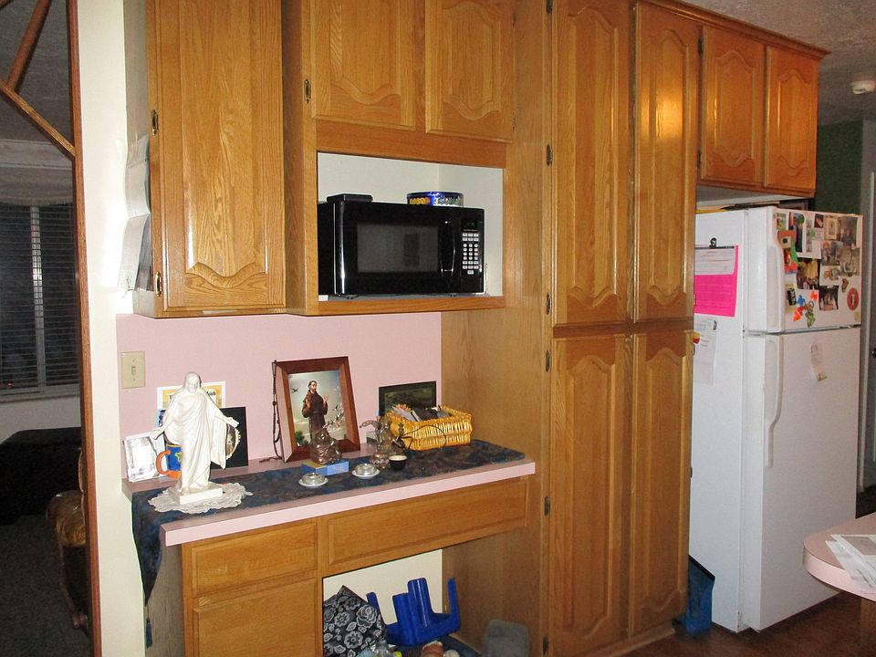2nd image of 1324 Colgate Rd
