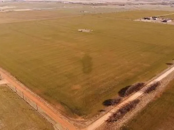 (undisclosed Address), Hitchcock, TX 77563