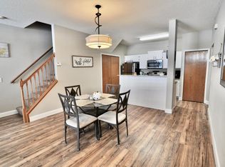 15693 Gateway Path, Apple Valley, MN 55124