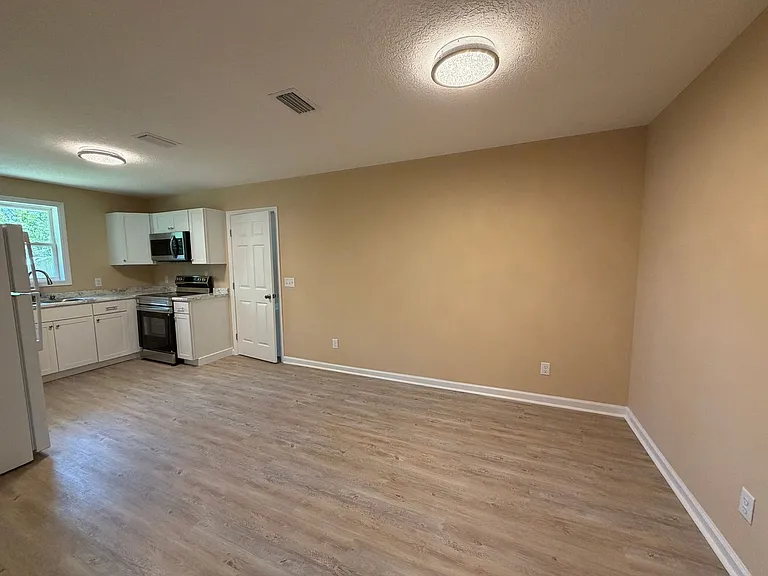 2640 Canary Dr — Photo 6