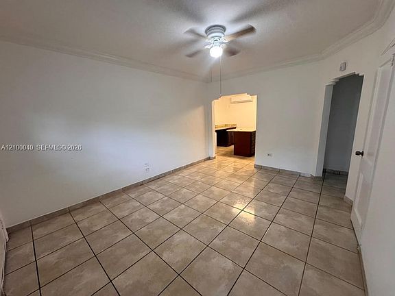 5th image of 1071 NW 34th St #1