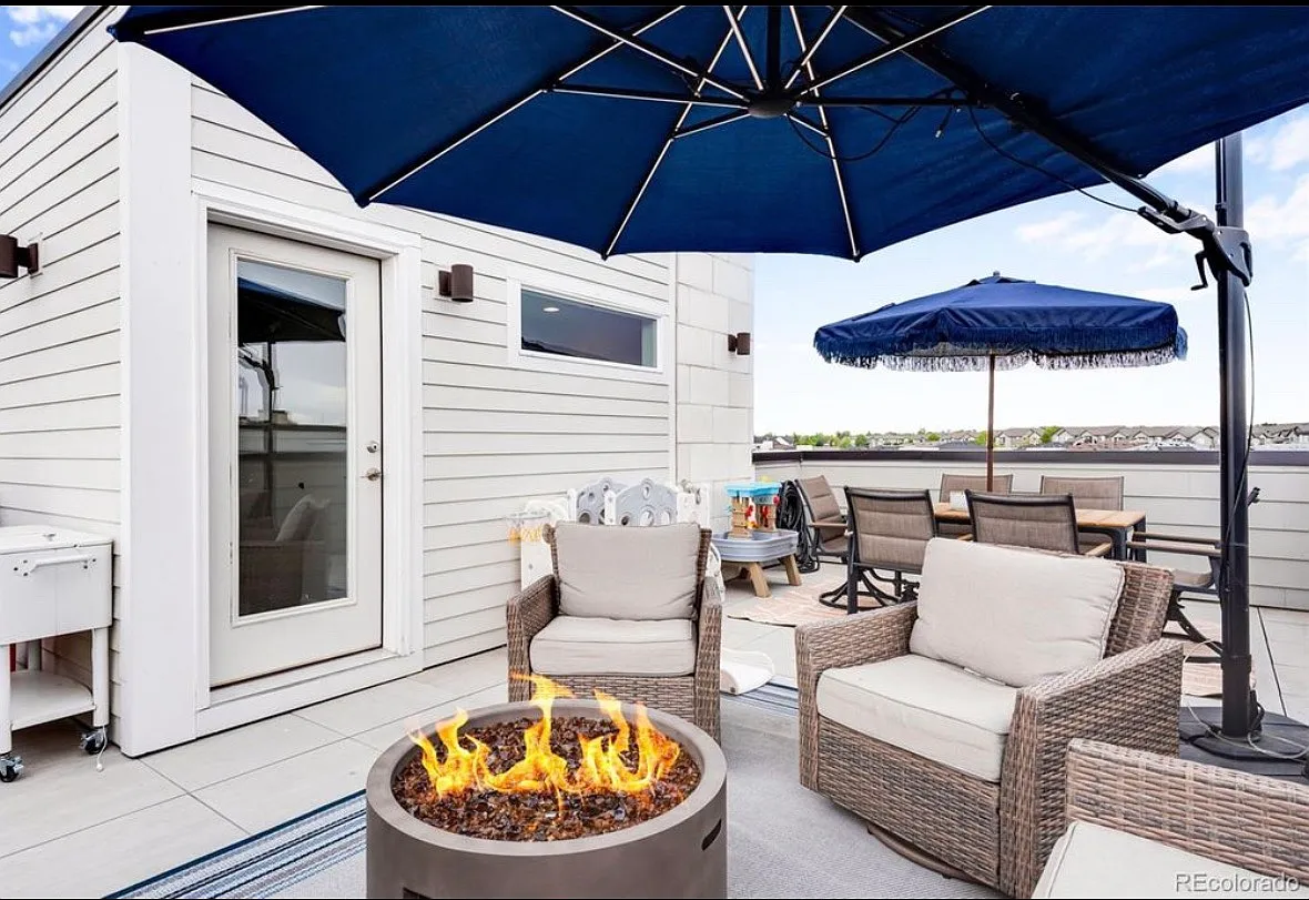 2 bed, 1800 sqft, $3,500 — Photo 3
