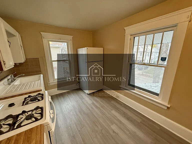 705 Hazel St #707 — Photo 8