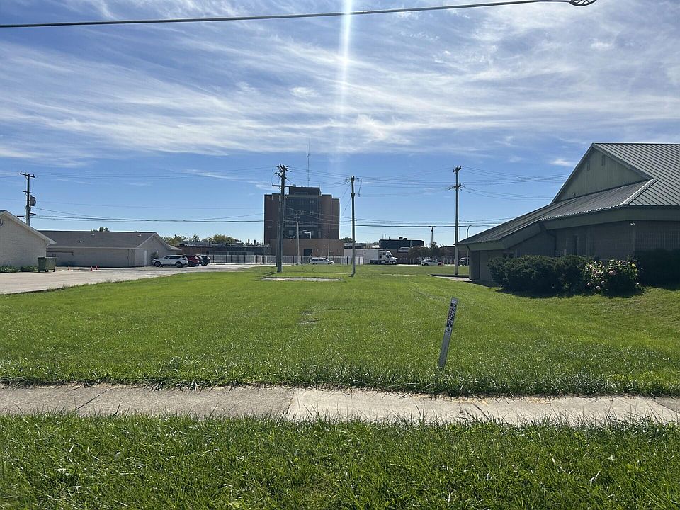 1st image of 1215 E Spring St